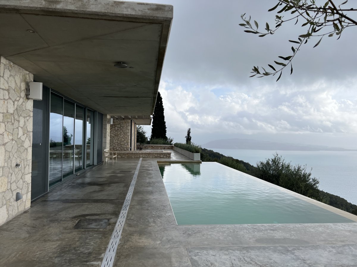 20221209_095711776_iOS